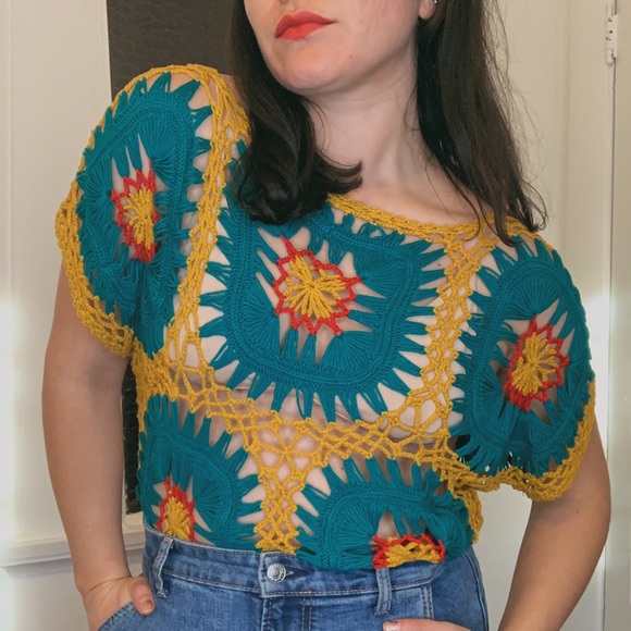 Vintage Crochet Floral Star Top - Picture 3 of 4